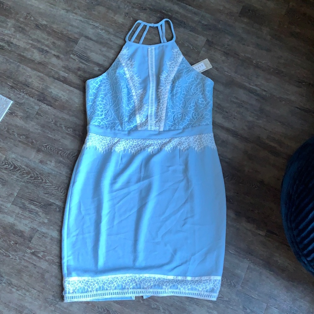 NWT lace detail dress